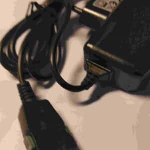 OTB Samsung SGH-E700 laturi (poistotuote)